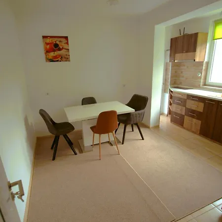 Emona 5 Floor 2 Бургас