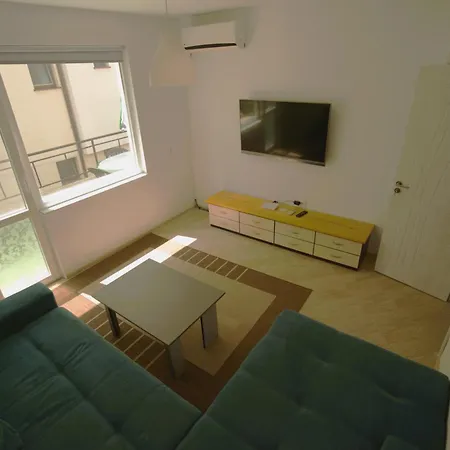 Апартамент Emona 5 Floor 2 *